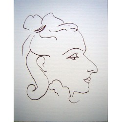 VISAGE FEMININ DE PROFIL